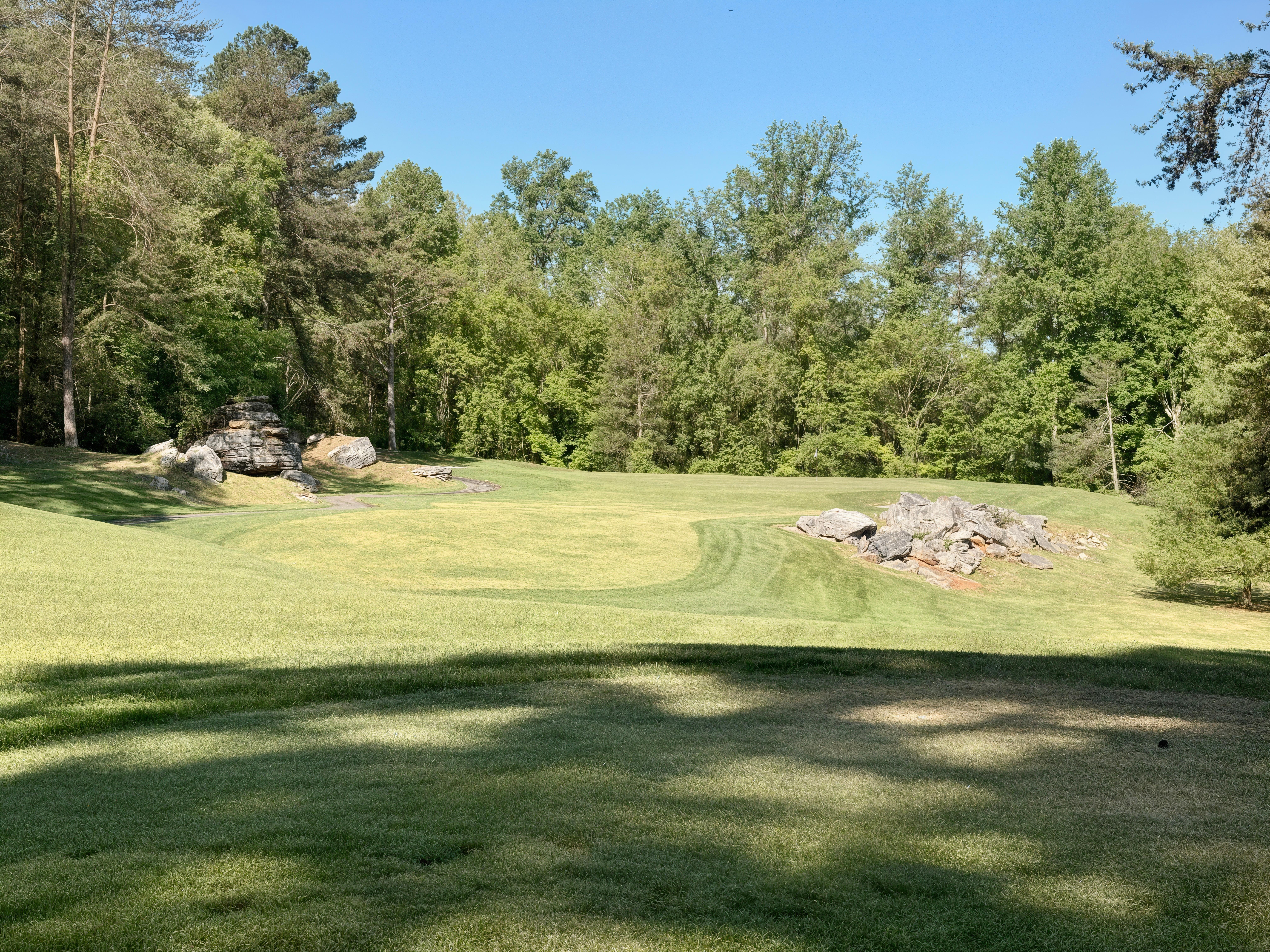 Approach to the clubhouse